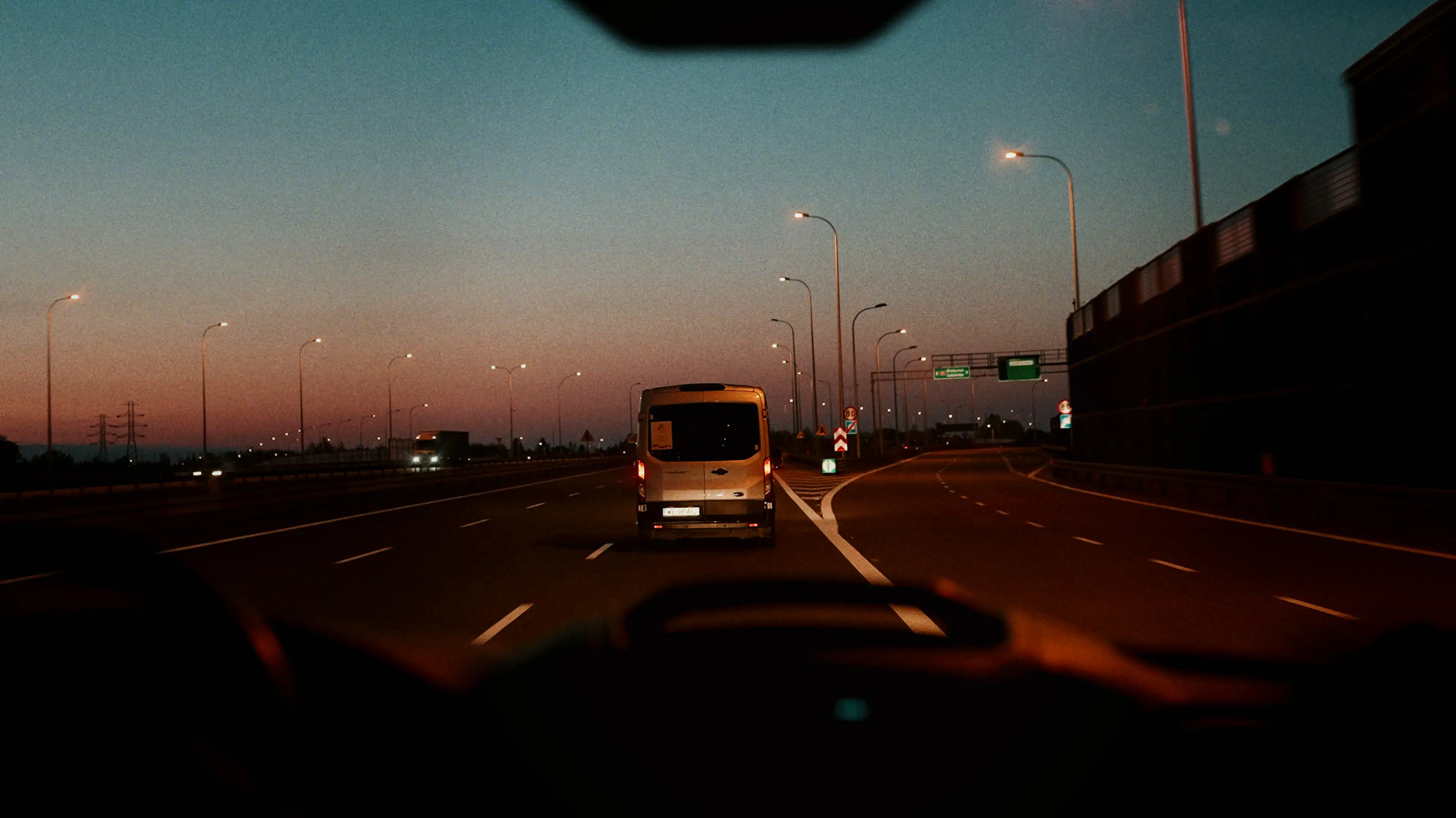 A white courier van en route to Kyiv